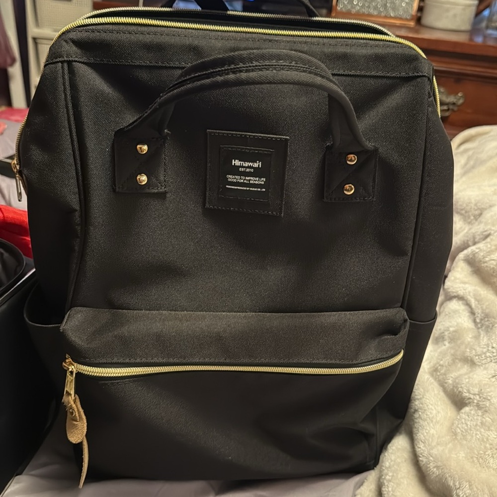 Stylish bag in black, perfect for everyday use❤️🩷❤️👛👛